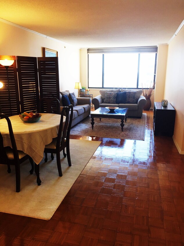living room with dinning area - 45 River Dr S