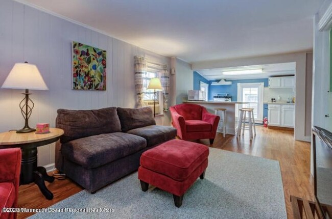 Building Photo - 97 Asbury Ave