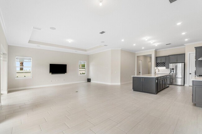 Building Photo - 10778 Stellar Cir