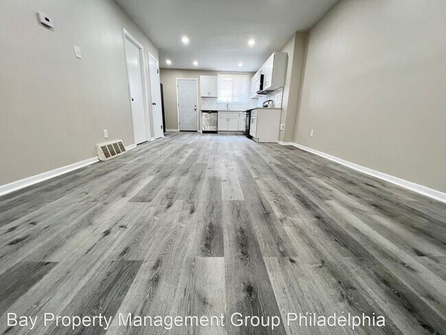 Foto del edificio - 3 br, 1 bath House - 108 N Sickels St