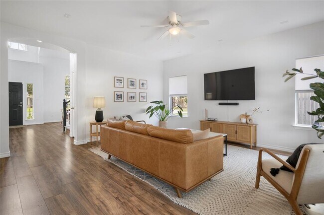 Foto del edificio - 1022 N Ash Cove