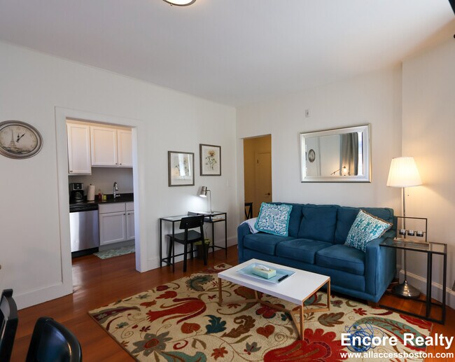 Foto del edificio - 1871 Beacon St