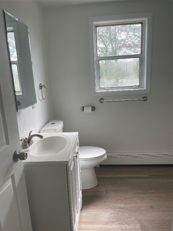 Building Photo - 834 Squires Ave