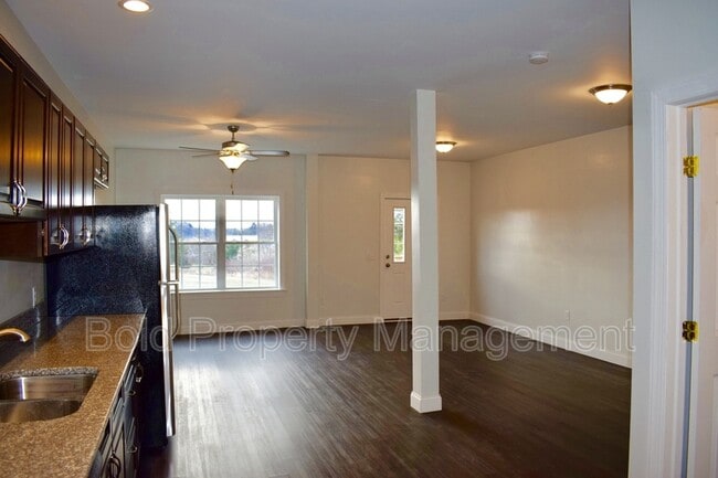 Building Photo - 8490 Lancaster Ave