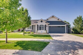 Building Photo - 1600 N Snowfield Pl