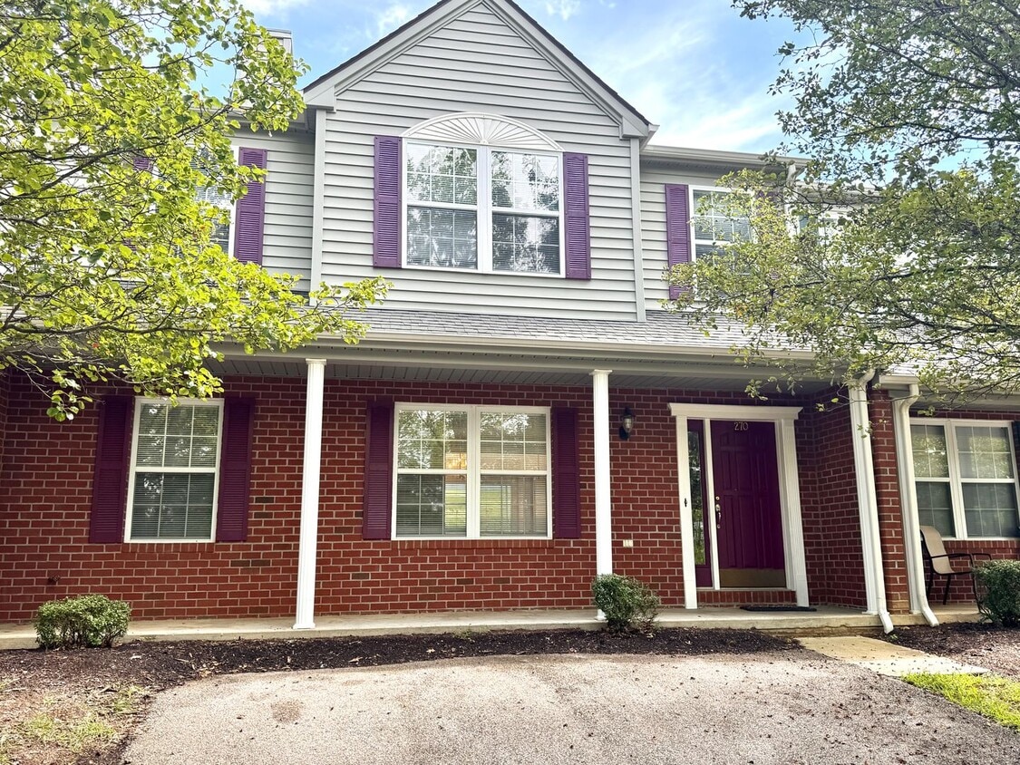 Primary Photo - 270 Tall Oak Blvd NW