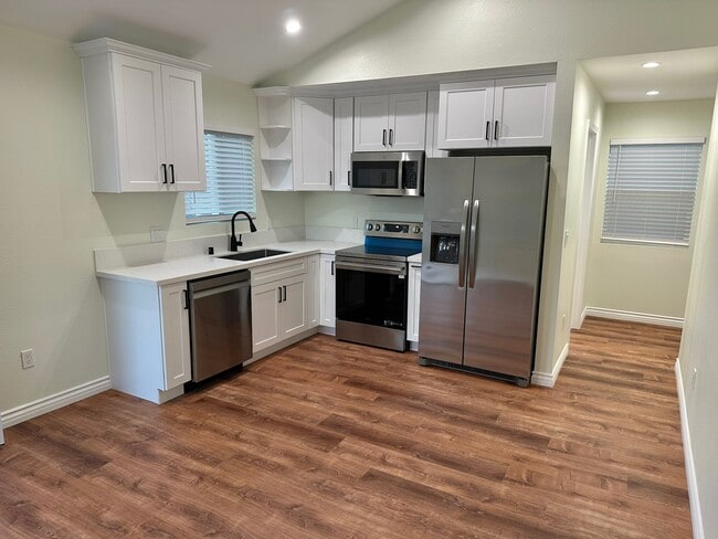 Building Photo - 4268 Silverado Dr