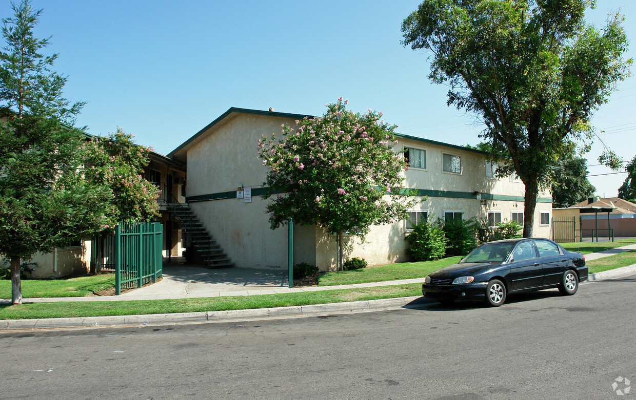 Foto del edificio - Emergency Housing