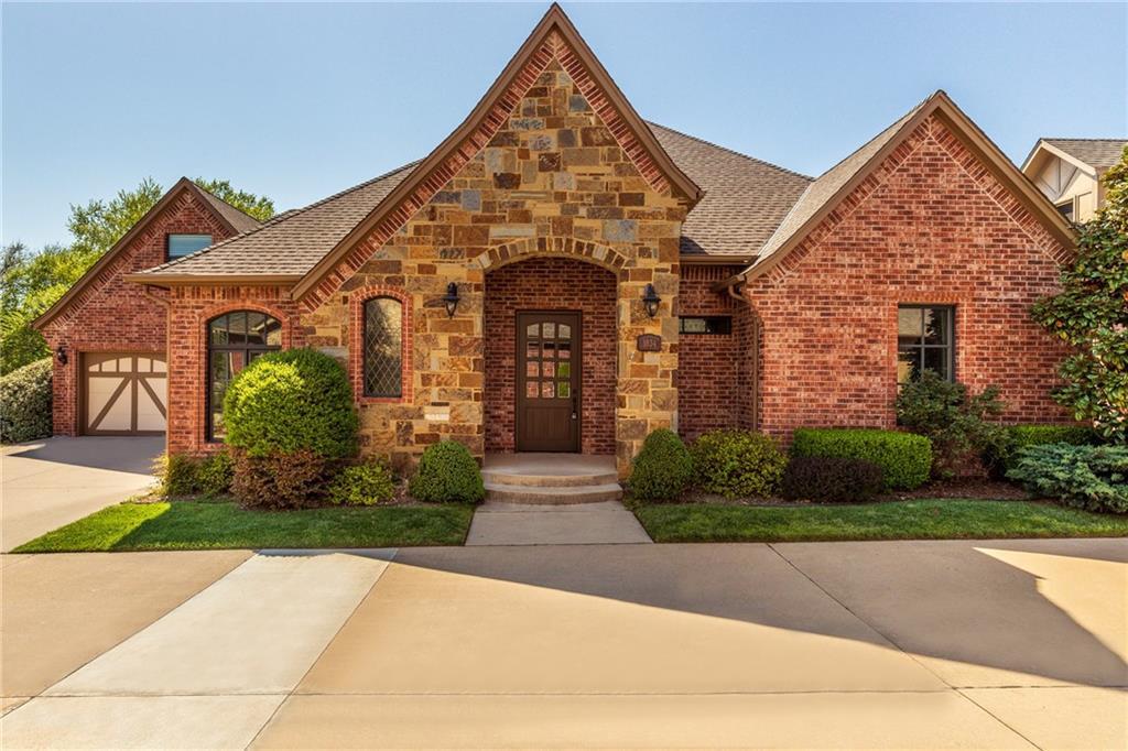Primary Photo - 1034 Villas Creek Dr