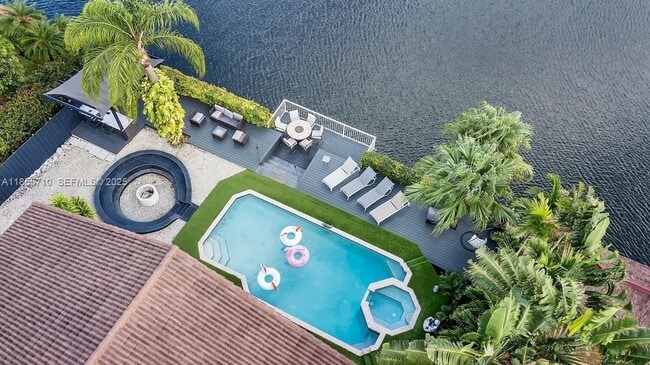 Building Photo - 205 N 31st Ave