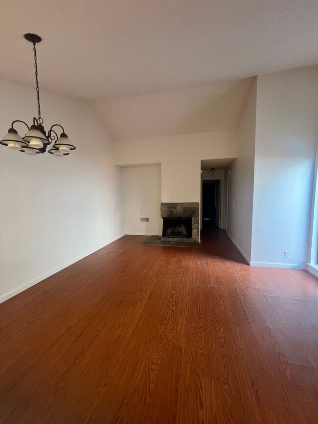 Foto del edificio - Charming 2-Bedroom, 2-Bath house
