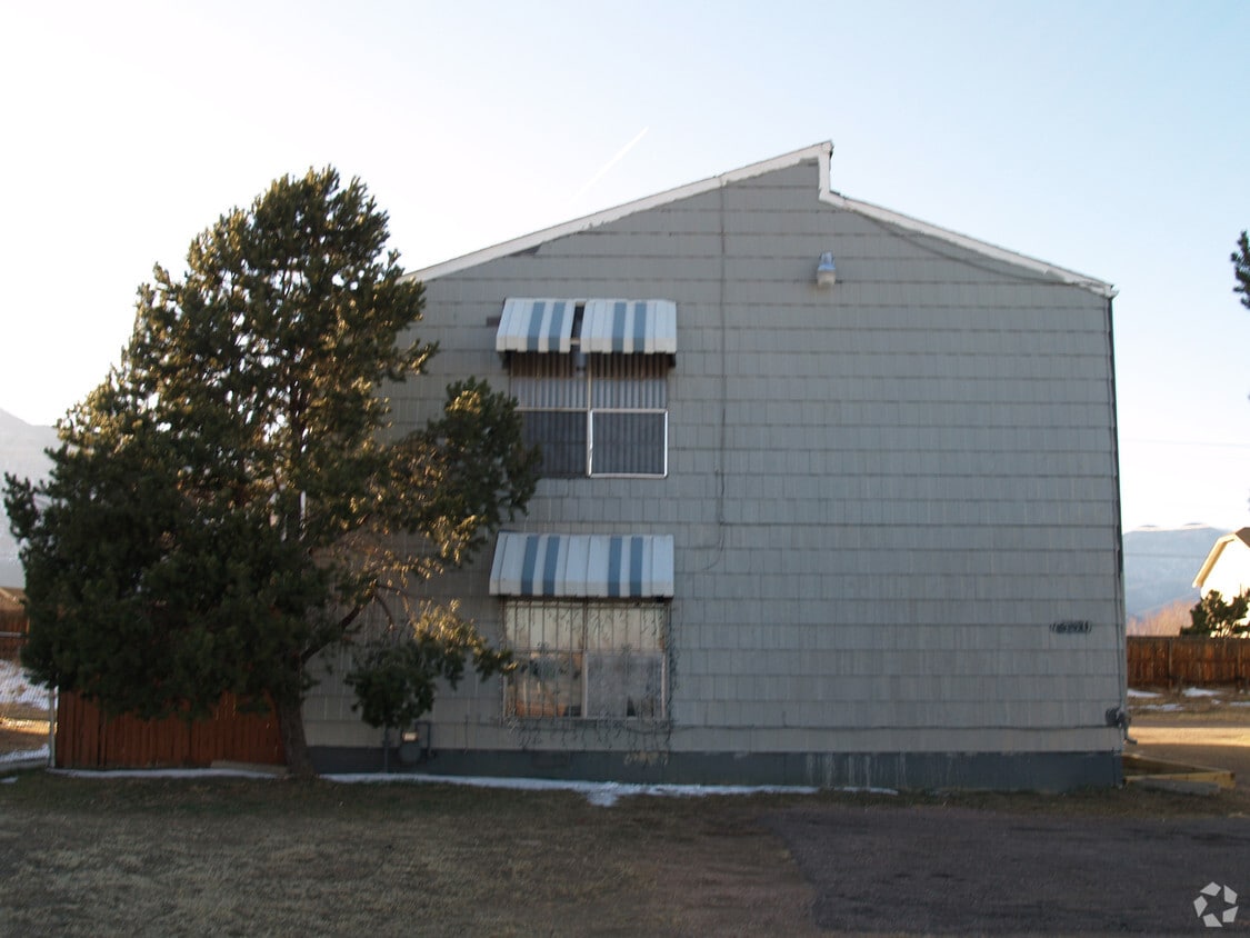 Building Photo - 4330 Loomis Ave