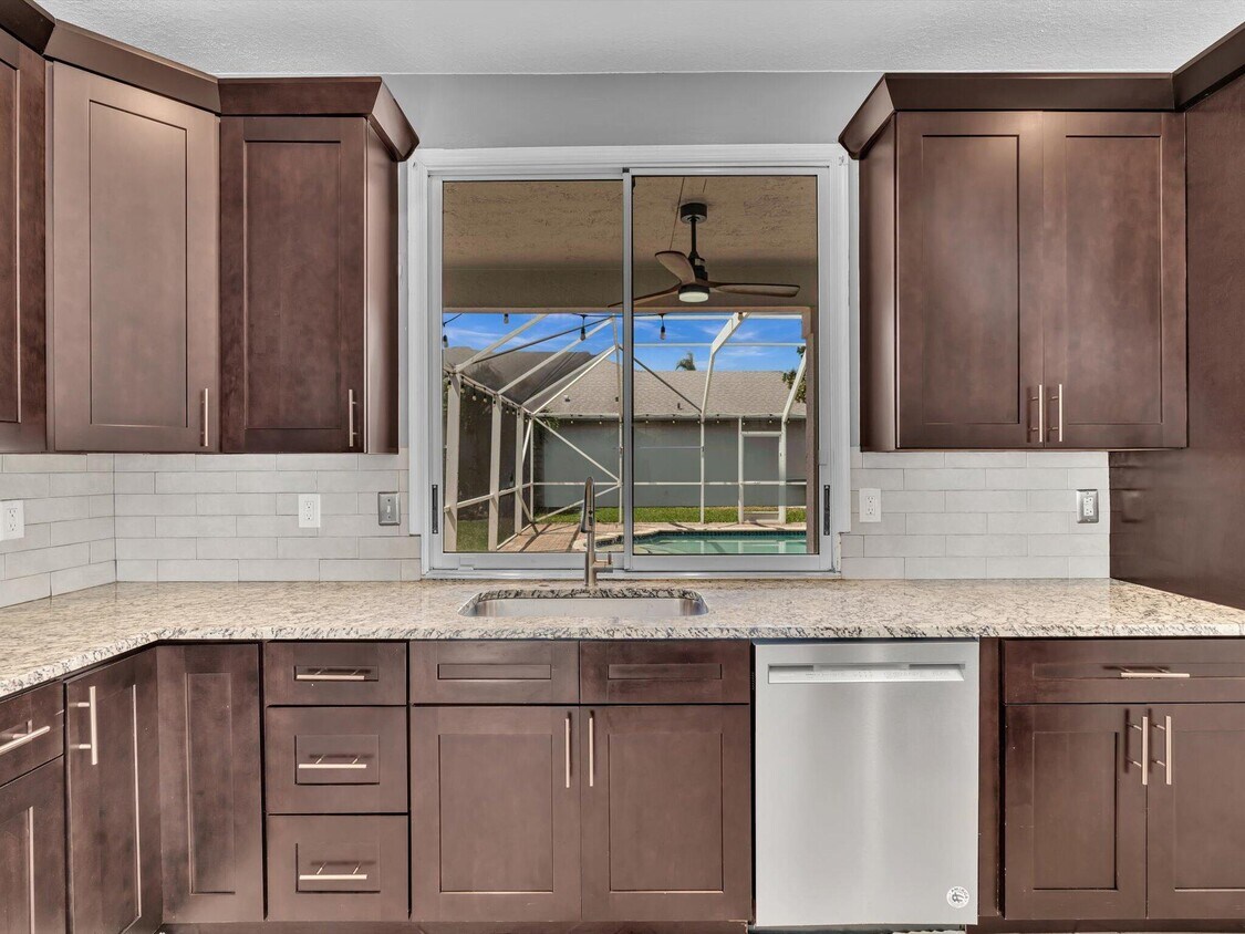 Foto principal - 1039 Aviary Rd