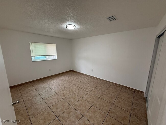 Building Photo - 2148 Dora St