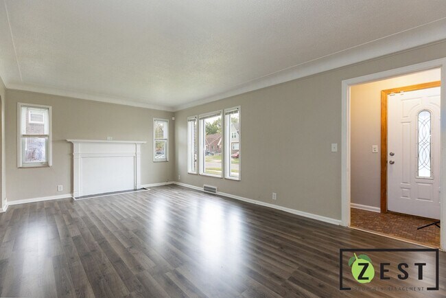 Foto del edificio - - BEAUTIFUL 3-BEDROOM 1 BATHROOM  April 11th 2-2:30 pm!