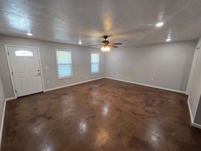 Foto del edificio - Studio Apartment in Newport