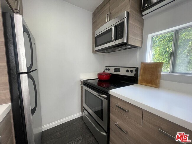 Foto del edificio - 6151 Orange St