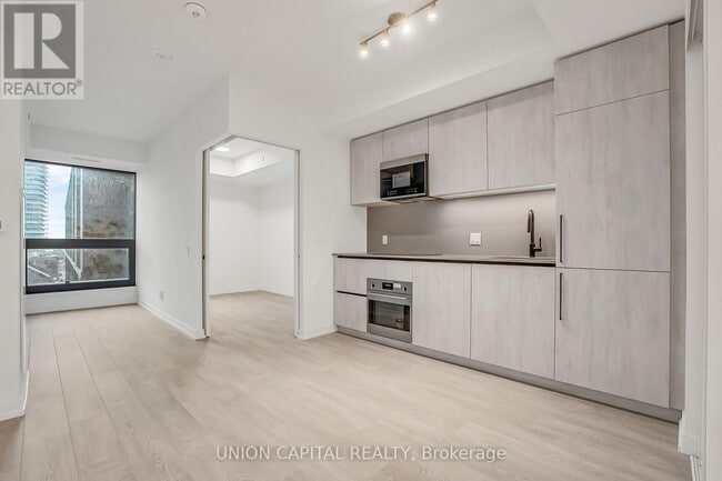 Photo du bâtiment - 35 Parliament St