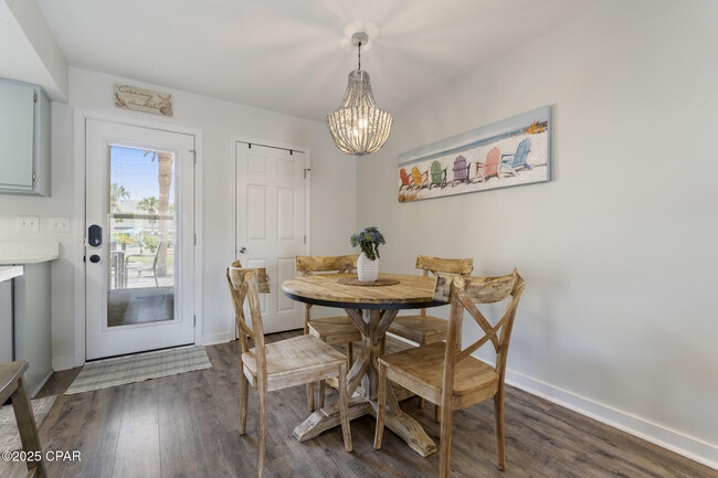 Building Photo - 127 Linda Marie Ln