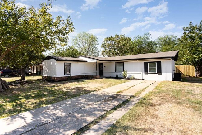 Foto del edificio - 620 Browning Dr