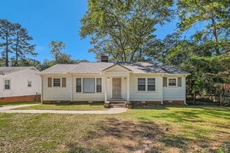 Building Photo - 3043 Cloverhurst Dr