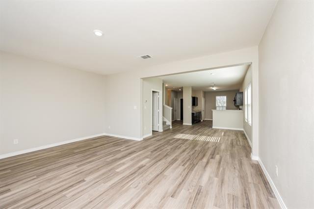 Foto del edificio - 1930 Jasmine Dr