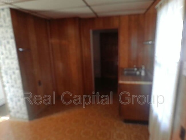 Building Photo - 197 Condon Ave