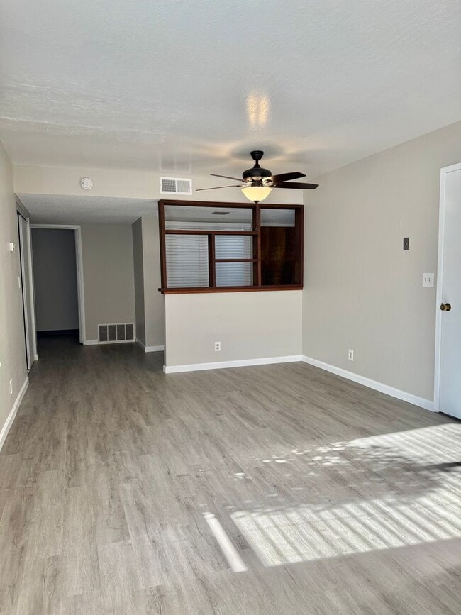 Foto del edificio - Charming 2 Bed / 2 Bath Single-Family Home in Willow Glen – Willowvale Estates (95126)