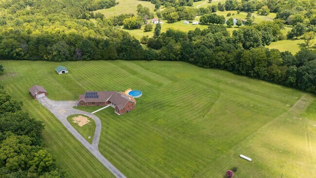 Foto del edificio - 1221 Hawthorne Ln