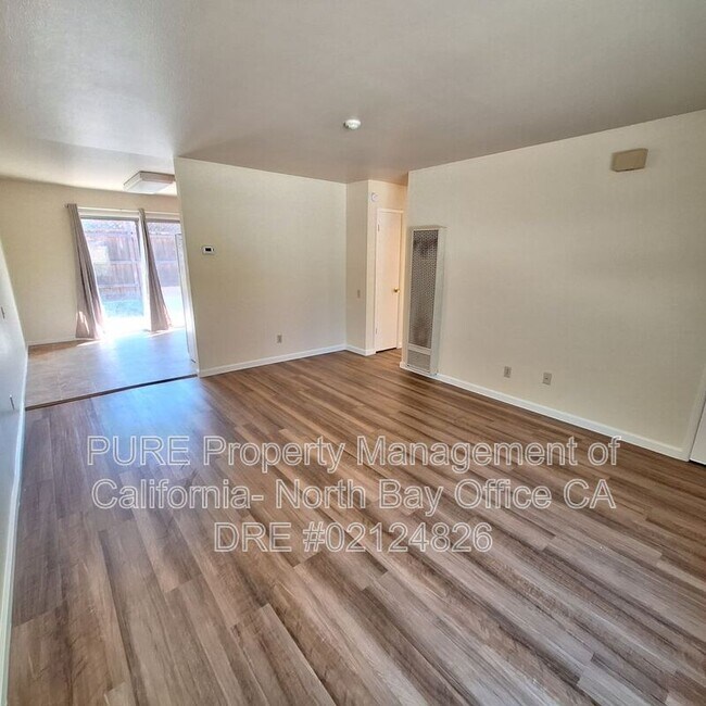 Foto del edificio - 718 Lincoln Ave