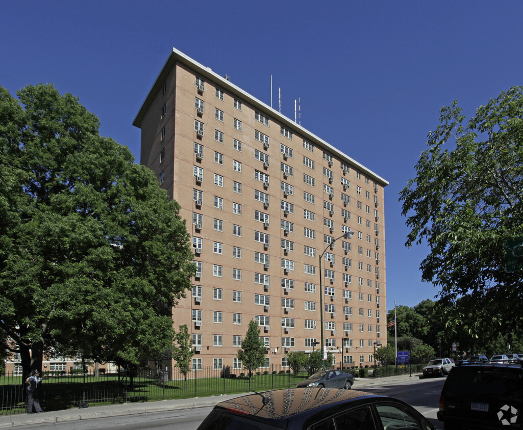 Building Photo - Wicker Park Apartments