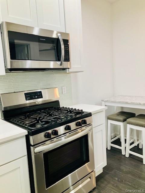 Foto del edificio - 150 Fifth Ave