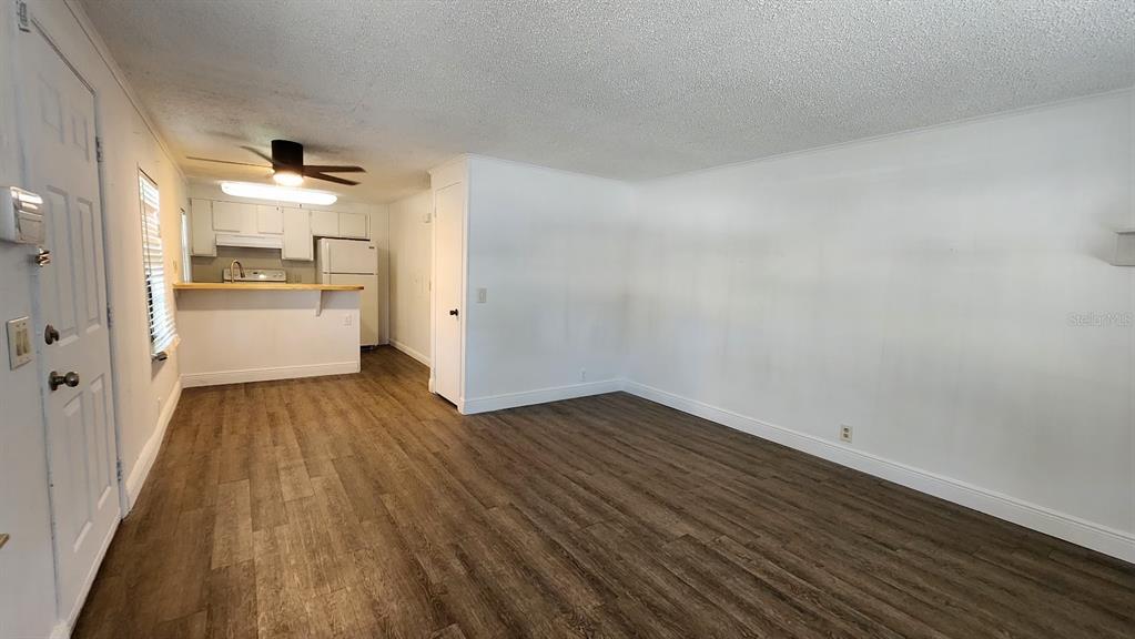 Building Photo - 377 Eron Way