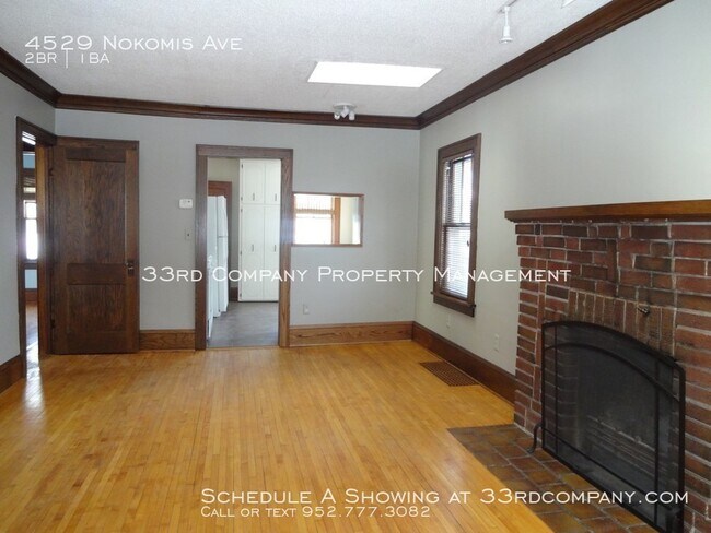 Building Photo - Charming Minneapolis Home!