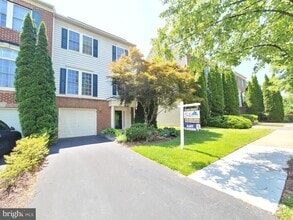 Building Photo - 12 Rockingham Ct