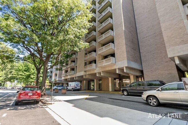 Foto del edificio - Concierge Building, Water and Electric Inc...