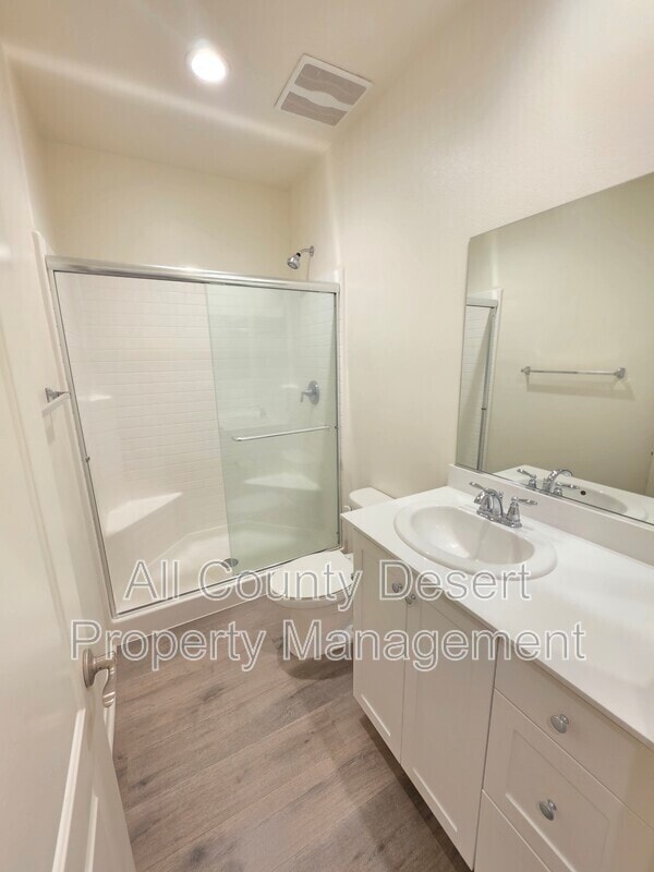 Foto del edificio - 44430 Beringer Dr