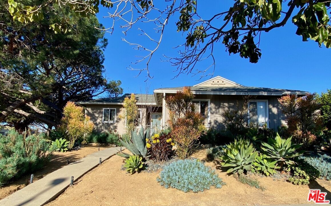 Foto principal - 12779 Brooklake St