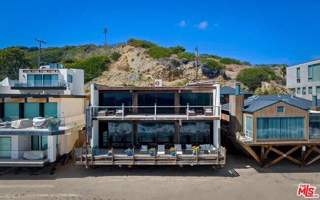 Building Photo - 24638 Malibu Rd