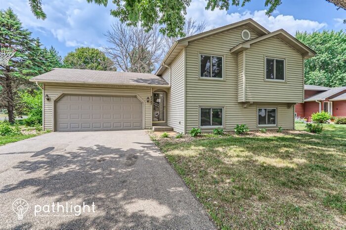 Foto principal - 4247 Trenton Road, Eagan, MN, 55123