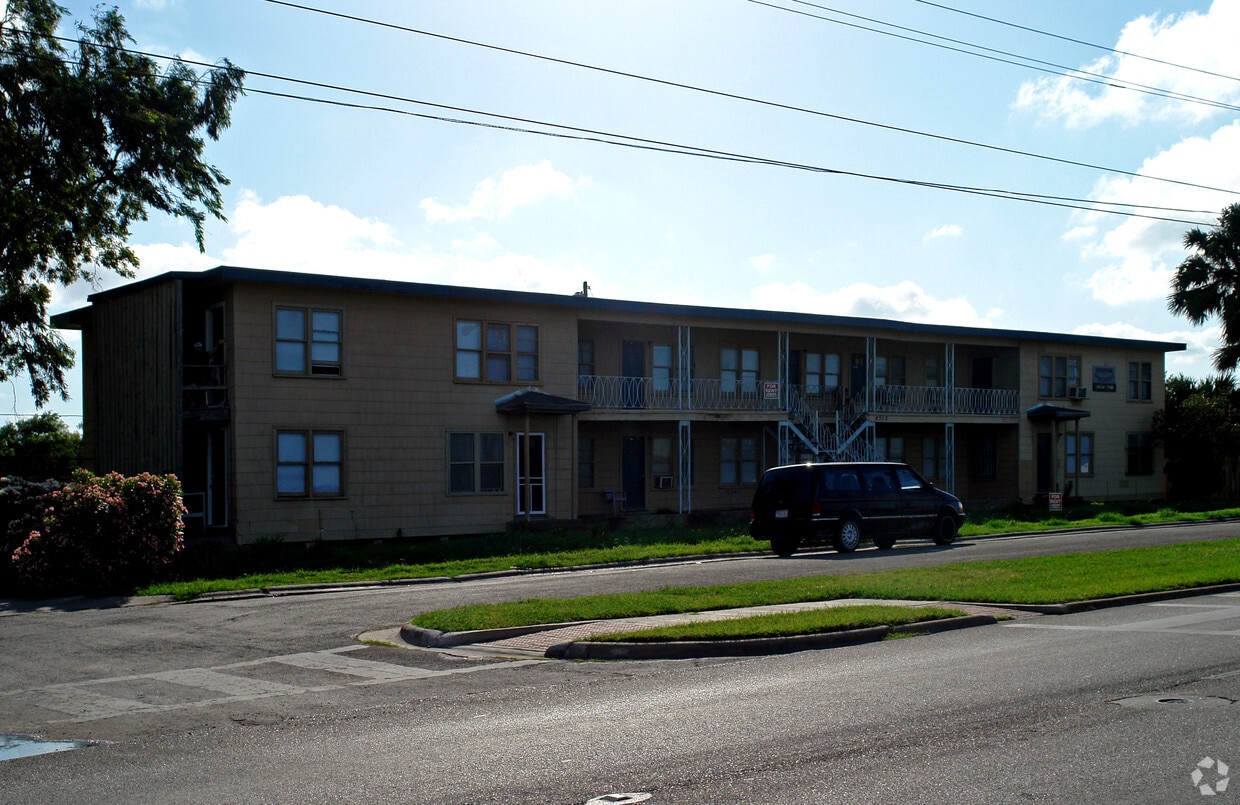 Foto del edificio - 4513 S Staples St
