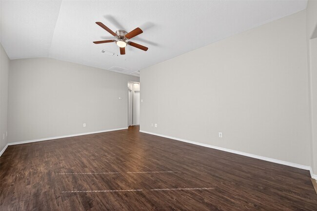 Building Photo - 7327 Winter Song Dr