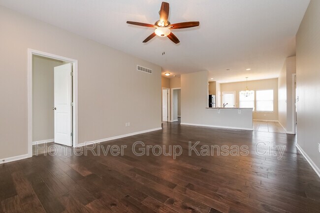 Building Photo - 26125 W 141st Terrace