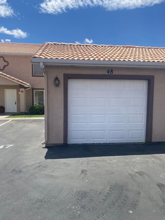 Foto del edificio - Woodbridge #48!! 3 Bed 2.5 Bath Home!