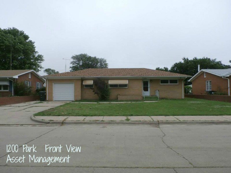 1200 Park, Hoisington, KS 67544 House Rental in Hoisington, KS