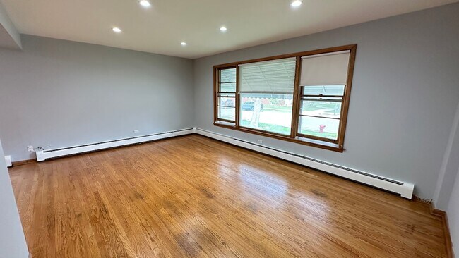 Foto del edificio - 5128 N Long Ave