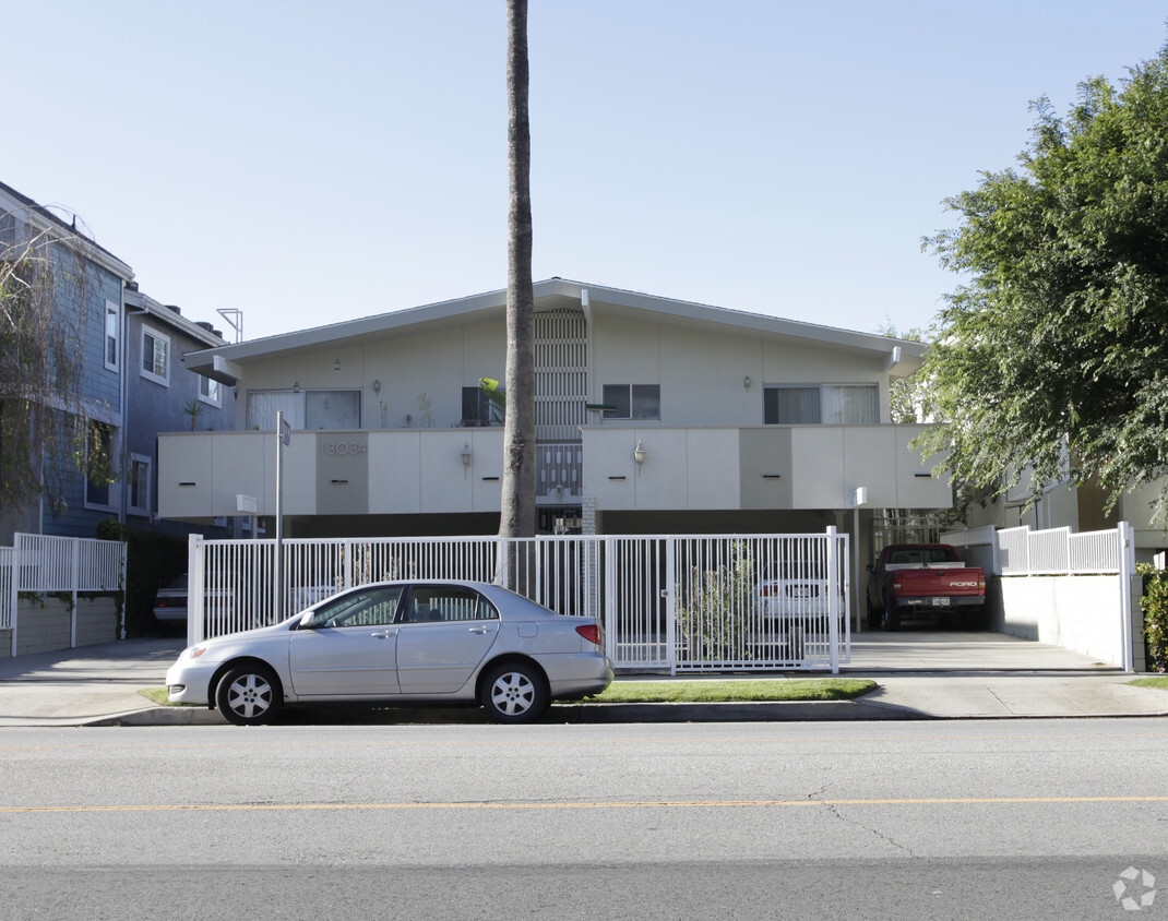 Building Photo - Moorpark Apartments