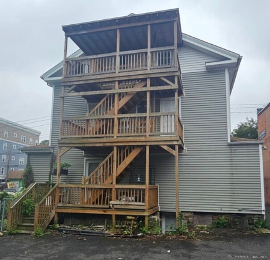 Foto principal - 539 Howe Ave