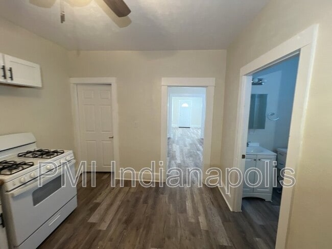 Building Photo - 1823 Grand Ave