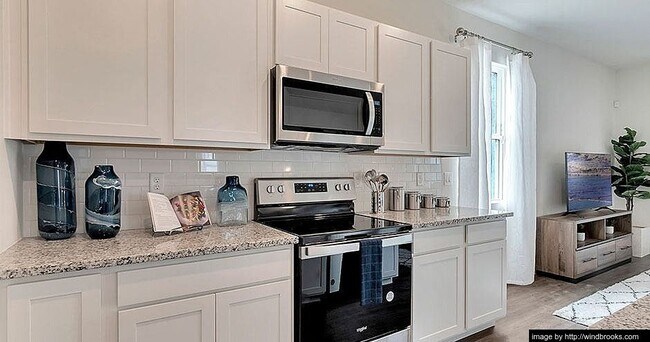 Building Photo - 1720 Cambrelle Wy